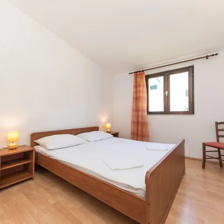 House Jelka Holiday home *