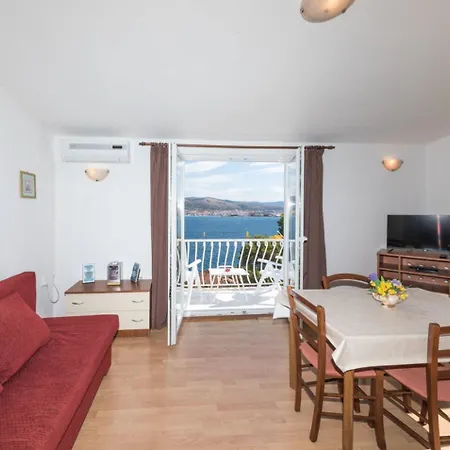 House Jelka Holiday home *