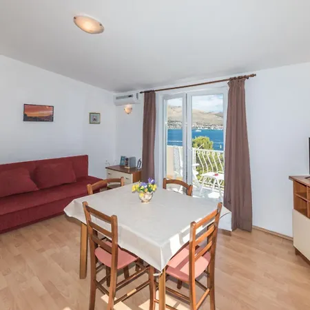 House Jelka Casa de Férias Okrug Gornji