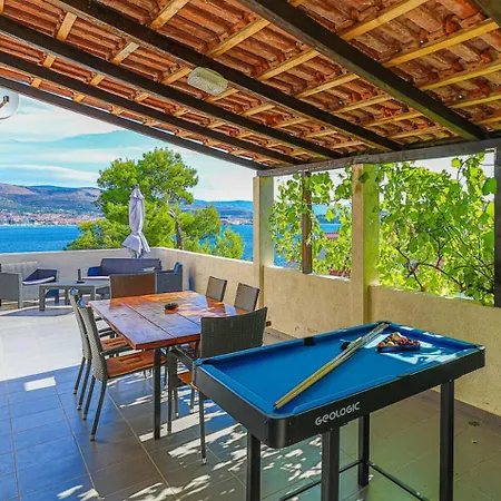 Casa de Férias House Jelka Okrug Gornji